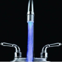 Насадка на кран із температурною LED-підсвіткою і функцією економії води Faucet ligt multi