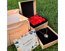 Набір мильних троянд Best Wishes 9 штук у рожевій подарунковій скриньці з кулоном